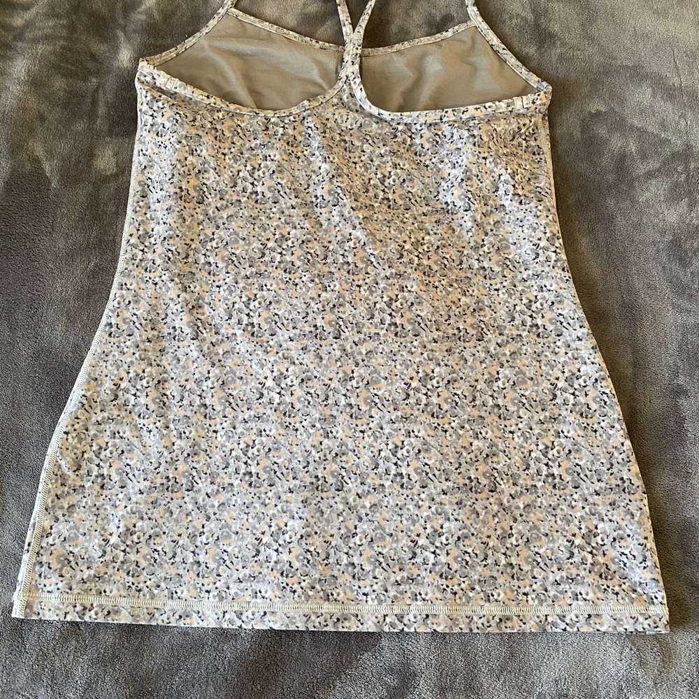 Lululemon power y tank - Picture 2 of 3